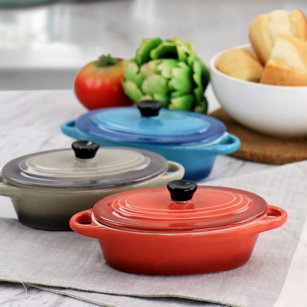 9 oz Oval Red Cast Iron Mini Casserole Dish - Enameled, with Stainless  Steel Knob - 6 x 4 x 3 - 1 count box