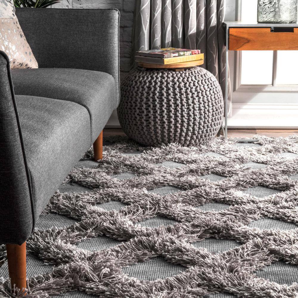 Silver Diamond Trellis Shag Synthetic Area Rug