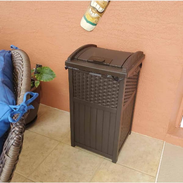 Suncast Plastic Trash Hideaway 30 Gallon Beige Outdoor Trash Can with Lid,  Suitable for Patios, Decks and Backyards