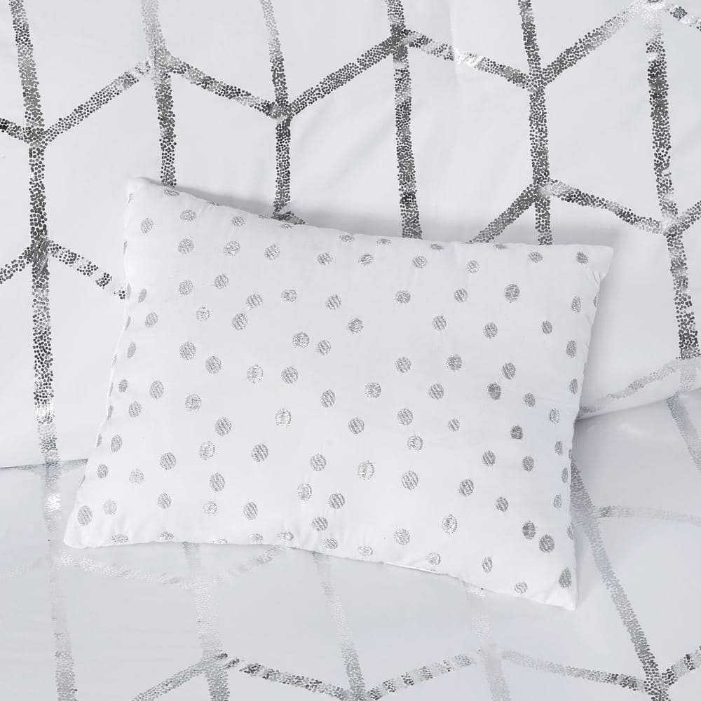 King White and Silver Microfiber Geometric Bedspread Set