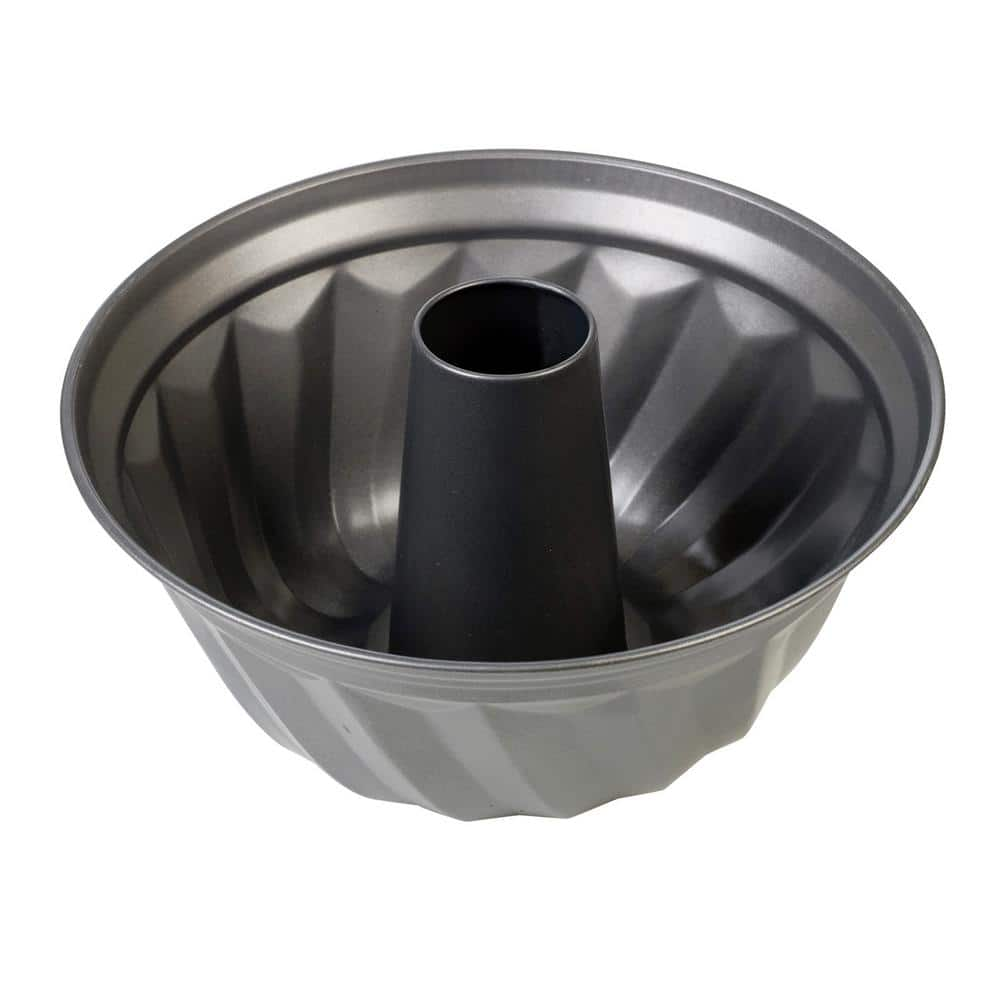 home-basics-fluted-cake-pan-bw44013-the-home-depot