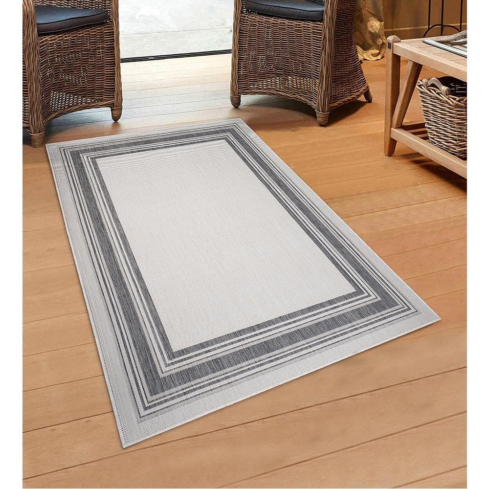 White Geometric Flat Woven Synthetic 5' x 7' Area Rug