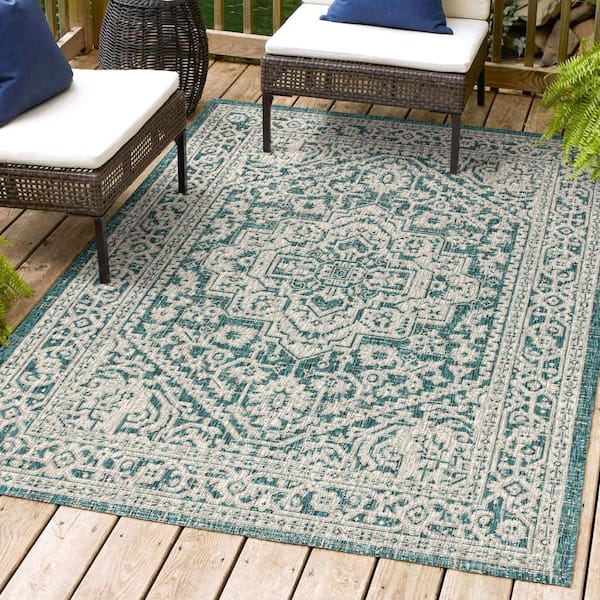 Sinjuri Medallion Textured Weave Teal Blue/Gray 5 ft. x 8 ft. Indoor/Outdoor Area Rug