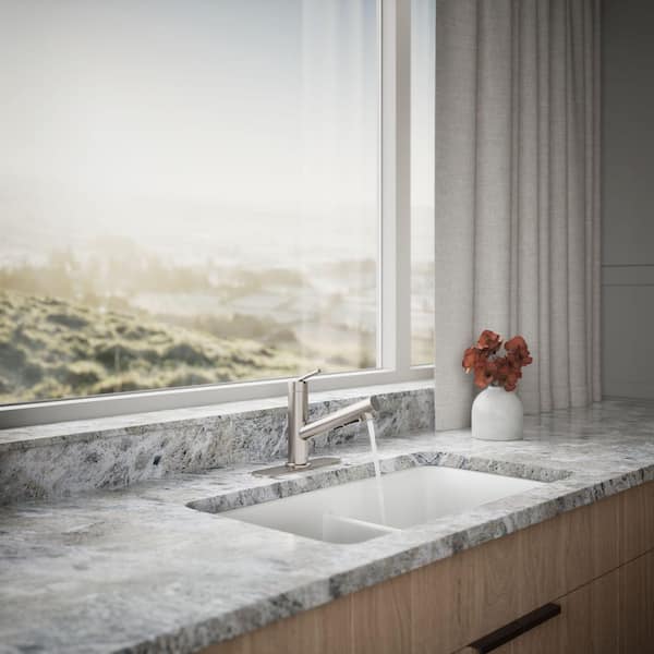 KOHLER Crue Single-Handle Pull-Out Sprayer Kitchen Faucet in