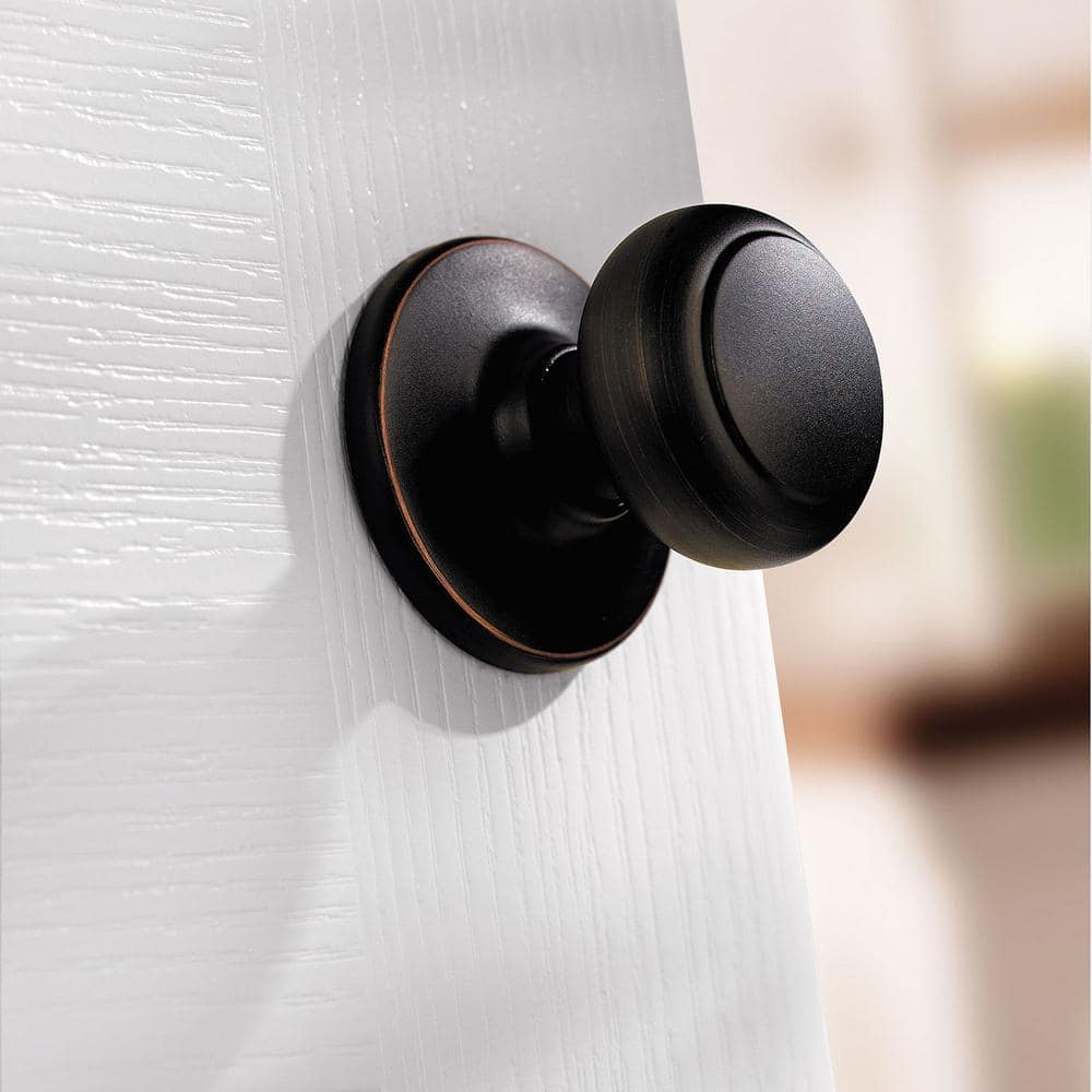 https://images.thdstatic.com/productImages/47c5aa85-4e10-44a8-ab99-02585a3a8311/svn/kwikset-passage-door-knobs-200cv11pcpv1-1f_1000.jpg