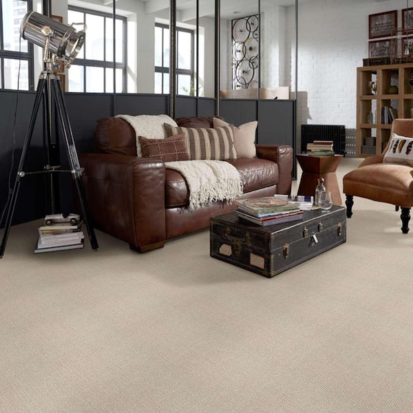 Recognition II - Celebrity - Beige 24 oz. Nylon Pattern Installed Carpet