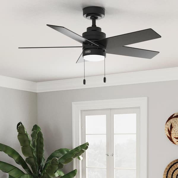 Jude 44 in. Matte Black Indoor Ceiling Fan with LED Light Kit and Pull Chain