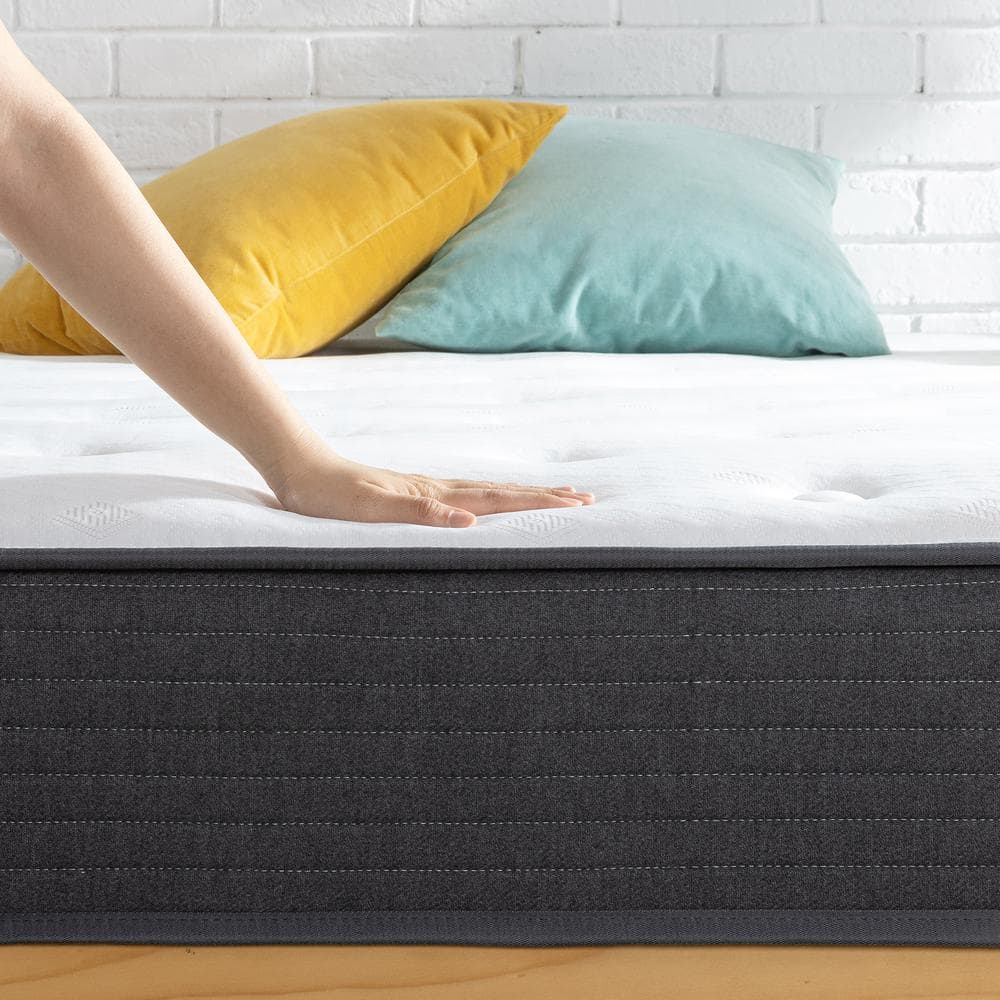 8'' Full Eurotop Innerspring Mattress with Two-Toned Cover