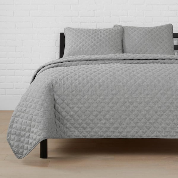 Zoe 3-Piece Stone Gray Microfiber King Quilt Set