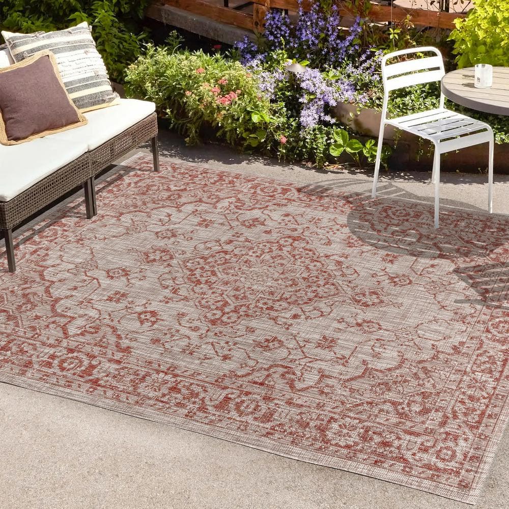 Rozetta 3' x 5' Red and Taupe Synthetic Medallion Area Rug