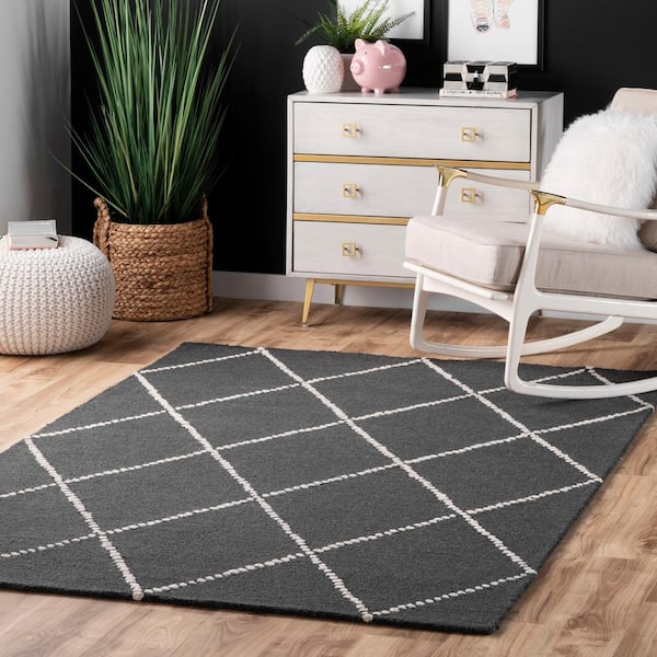 Dotted Diamond Trellis Charcoal 4 ft. x 6 ft. Indoor Area Rug