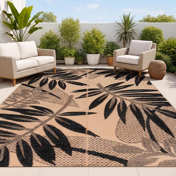 Wilde Classic Botanical Foldable Waterproof Reversible Plastic Straw Black/Cream 8 ft. x 10 ft. Outdoor Area Rug