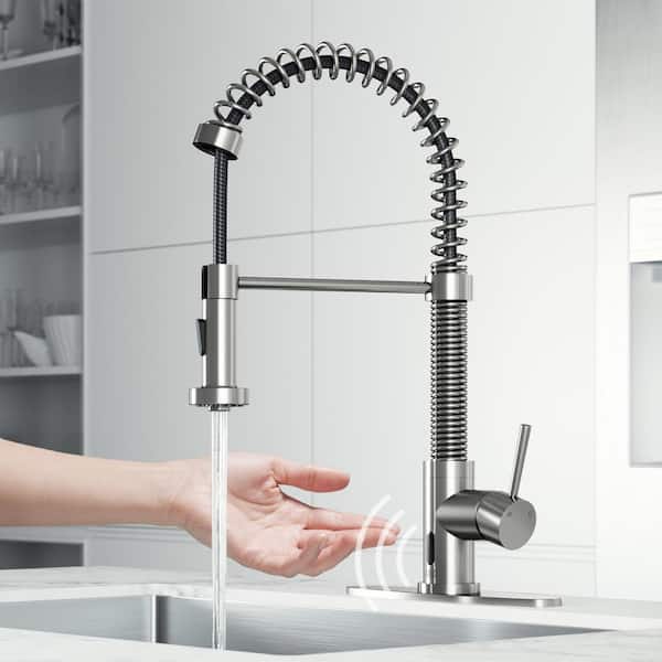 VIGO Edison Single Handle Pull-Down Sprayer Kitchen Faucet Set with Deck Plate and Touchless Sensor in Stainless Steel