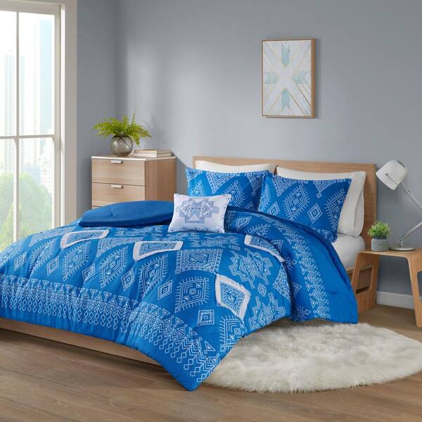 Intelligent Design Candice 3 Piece Blue, Blue And Grey Twin Xl Bedding
