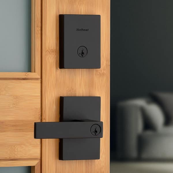 Singapore Keyed Entry Handle and Single Cylinder Deadbolt Combo Pack featuring SmartKey Security in Matte Black