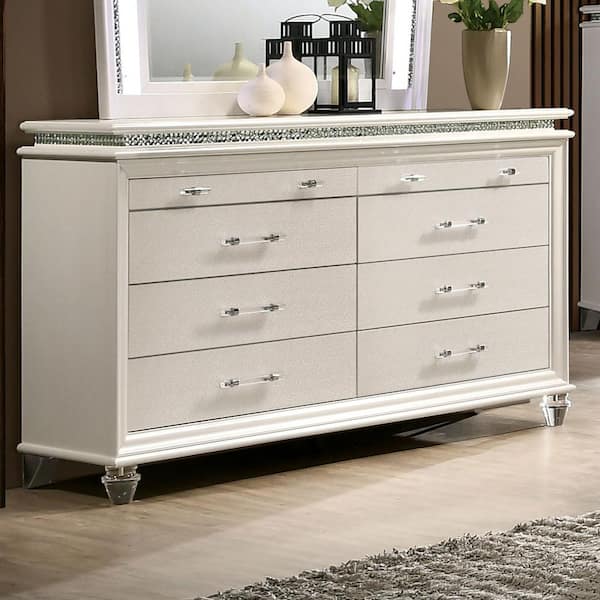 Furniture of America Litzler Pearl White 8-Drawer 63.63 in. Dresser