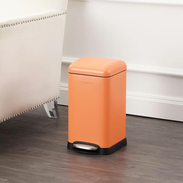 Betty Retro Mini 3.2 Gal. Carrot Cake Step-Open Trash Can