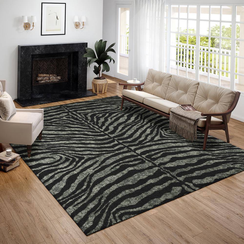Safari Shadow Black Chenille 1'8" x 2'6" Washable Accent Rug