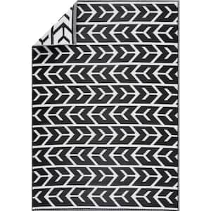 Amsterdam Design 6 ft. x 9 ft. Size Black & White 100% Eco-friendly Lightweight Plastic Indoor/Outdoor Area Rug