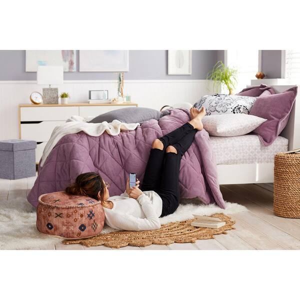 The Company Store - Cheyenne Reversible Plum Blossom Solid Twin Comforter