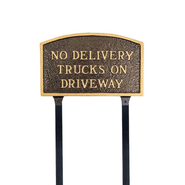 Montague Metal Products No Delivery Trucks on Driveway Standard Arch Statement Plaque with 17.5 in. Lawn Stakes-Hammered Bronze