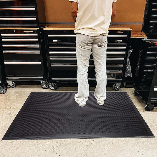 Choice 3' x 5' Black Rubber Anti-Fatigue Floor Mat with Beveled Edge - 1/2  Thick