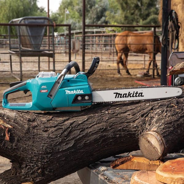Makita XGT 18 in. 40V max Brushless Electric Battery Chainsaw (Tool Only) GCU04Z The Home Depot