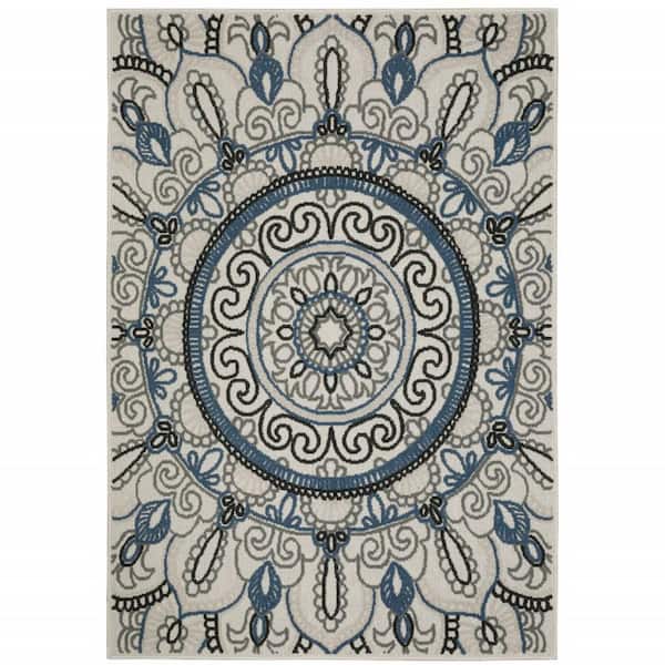 HomeRoots Blue, Beige 5 ft. x 7 ft. Loomed Geometric Polypropylene Rectangle Indoor/Outdoor Area Rug