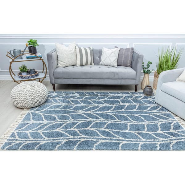 Bennett Sky Vine 2'6"x4' Modern Area Rug