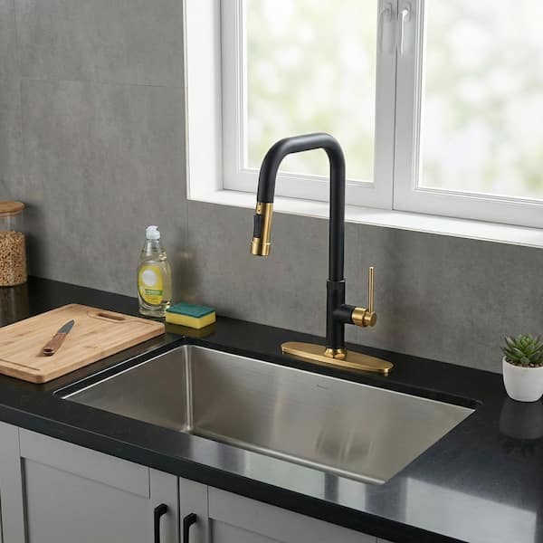 Single Handle 2 Water Modes Pull Down Sprayer Kitchen Faucet with Stainless Steel And Brass in Black and Gold