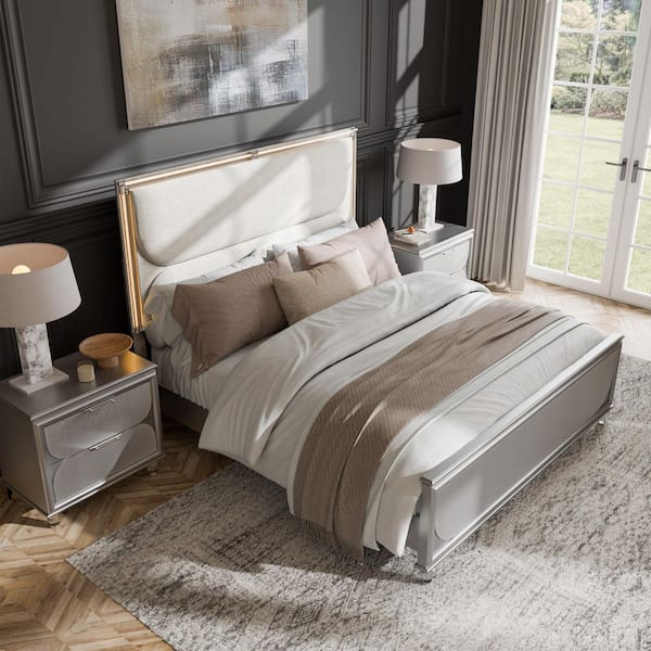 Furniture of America Renta 3-Piece Silver Wood Frame Queen Panel Bedroom Set with LED on Headboard and Mirror, Embossed Panels