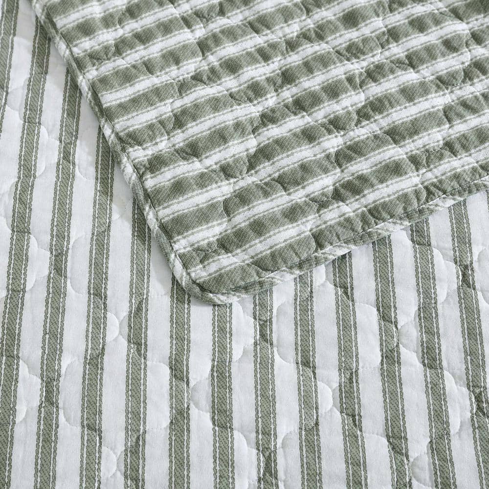 Ivory and Sage Reversible Cotton King Quilt Set