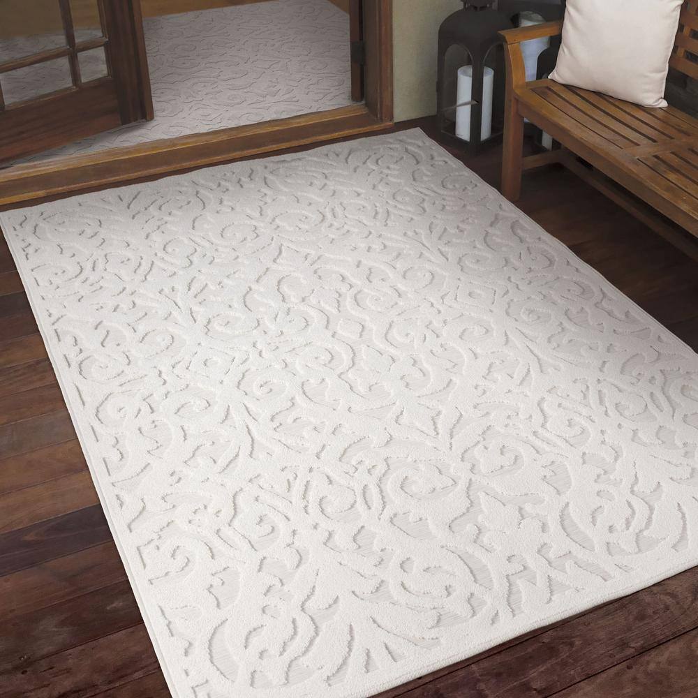 Lady Bird Elegant Damask Natural Indoor/Outdoor 5'2" x 7'6" Rug