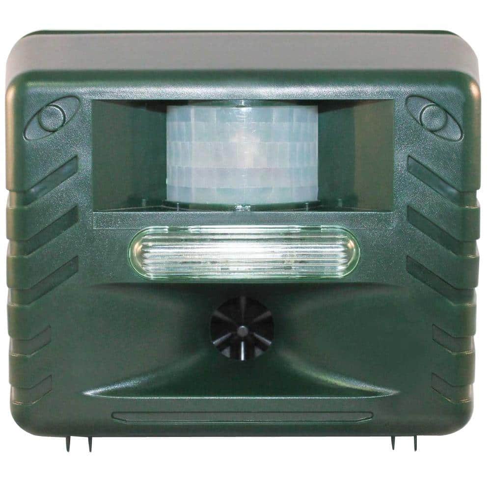 Aspectek Ultrasonic Pest Repeller Outdoor Animal Repellent Motion Activated with Strobe LED Light, Green