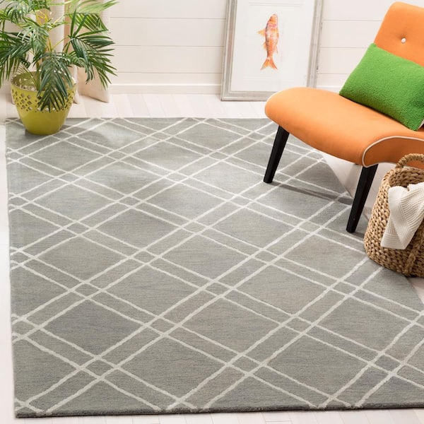 Himalaya 10 ft. x 14 ft. Gray/Silver Geometric Diamonds Area Rug