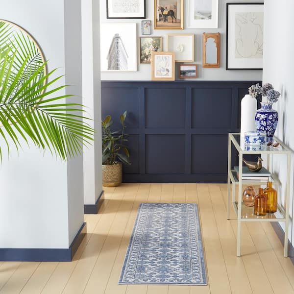 Bazaar Elegance Grey/Blue 2 ft. x 7 ft. Medallion Runner Rug