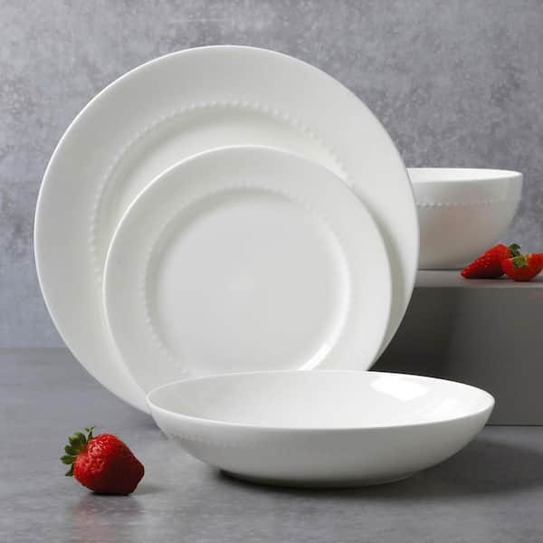 https://images.thdstatic.com/productImages/4916aa94-9bd9-4040-bd0f-cb90ebcc786b/svn/white-gibson-elite-dinnerware-sets-985105182m-1f_600.jpg