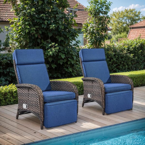 Opohoro PlainCurve 2-Piece Brown Wicker Outdoor Patio Adjustable Recliner Chair with Navy Blue Cushions