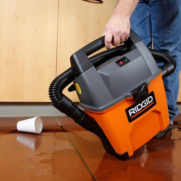 3 Gal 3.5 Peak HP Handheld Shop Vac Wet Dry Vacuum with RIDGID SWEEP Dust Pan, Filter, Locking Hose and LED Car Nozzle
