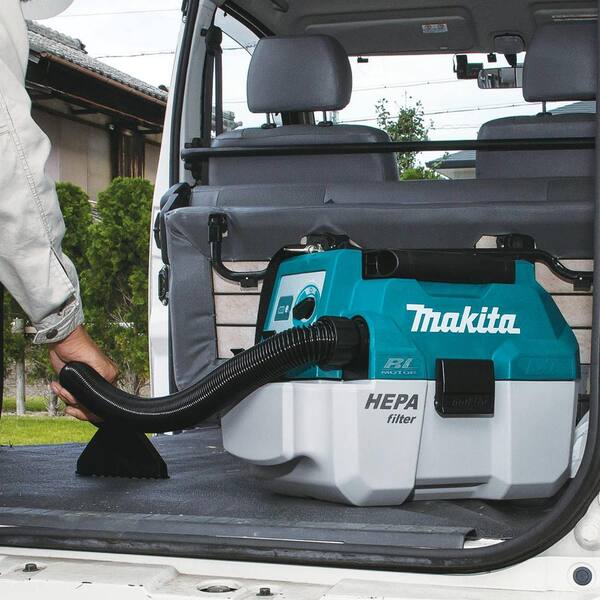 thumbnail interactive-video image 1 of Makita XCV25ZUX 36V Cordless HEPA Dust Extractor - 4 Gallon Dry Vacuum (Tool Only) 1 of 10
