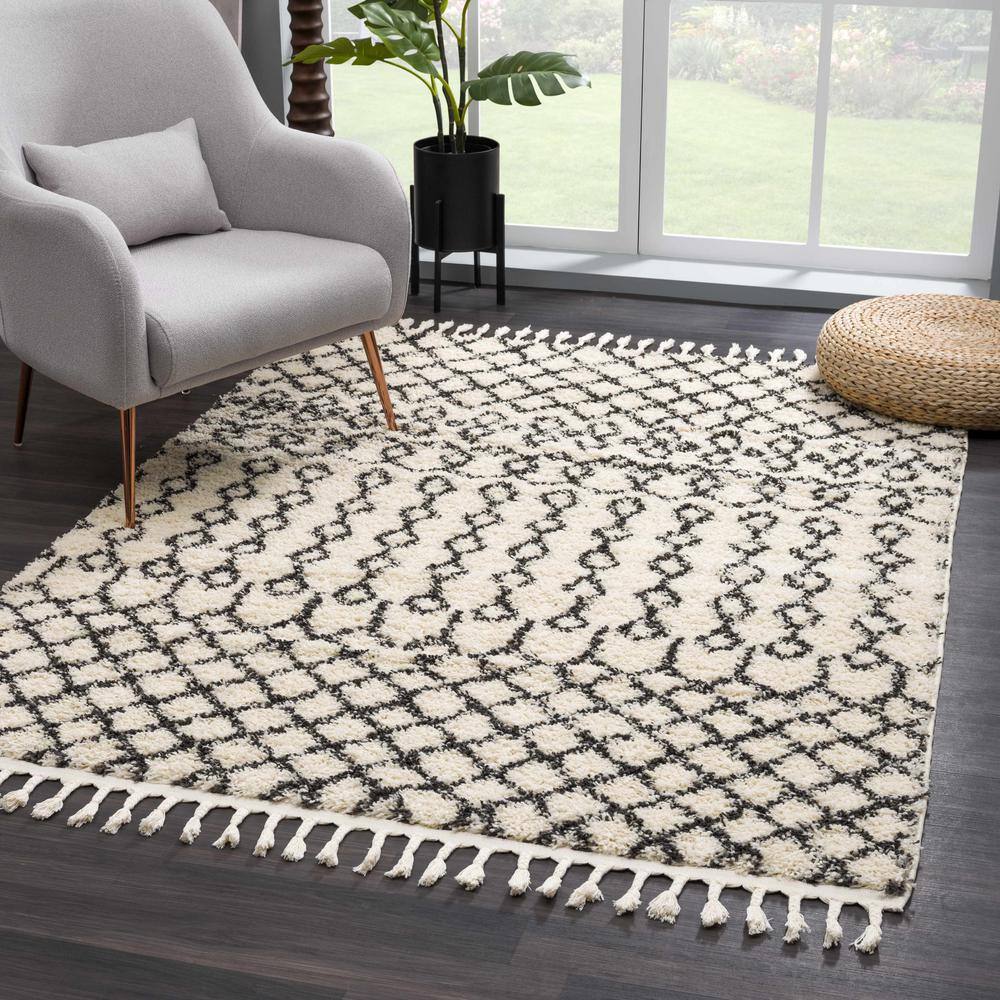 Charcoal and Beige Synthetic Shag Runner Rug 2'7" x 7'3"
