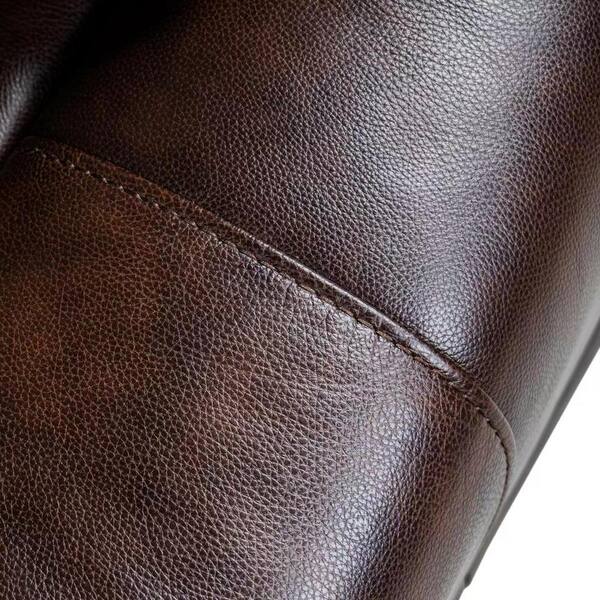 brown leather for leather workingの写真素材 [106225689] - PIXTA