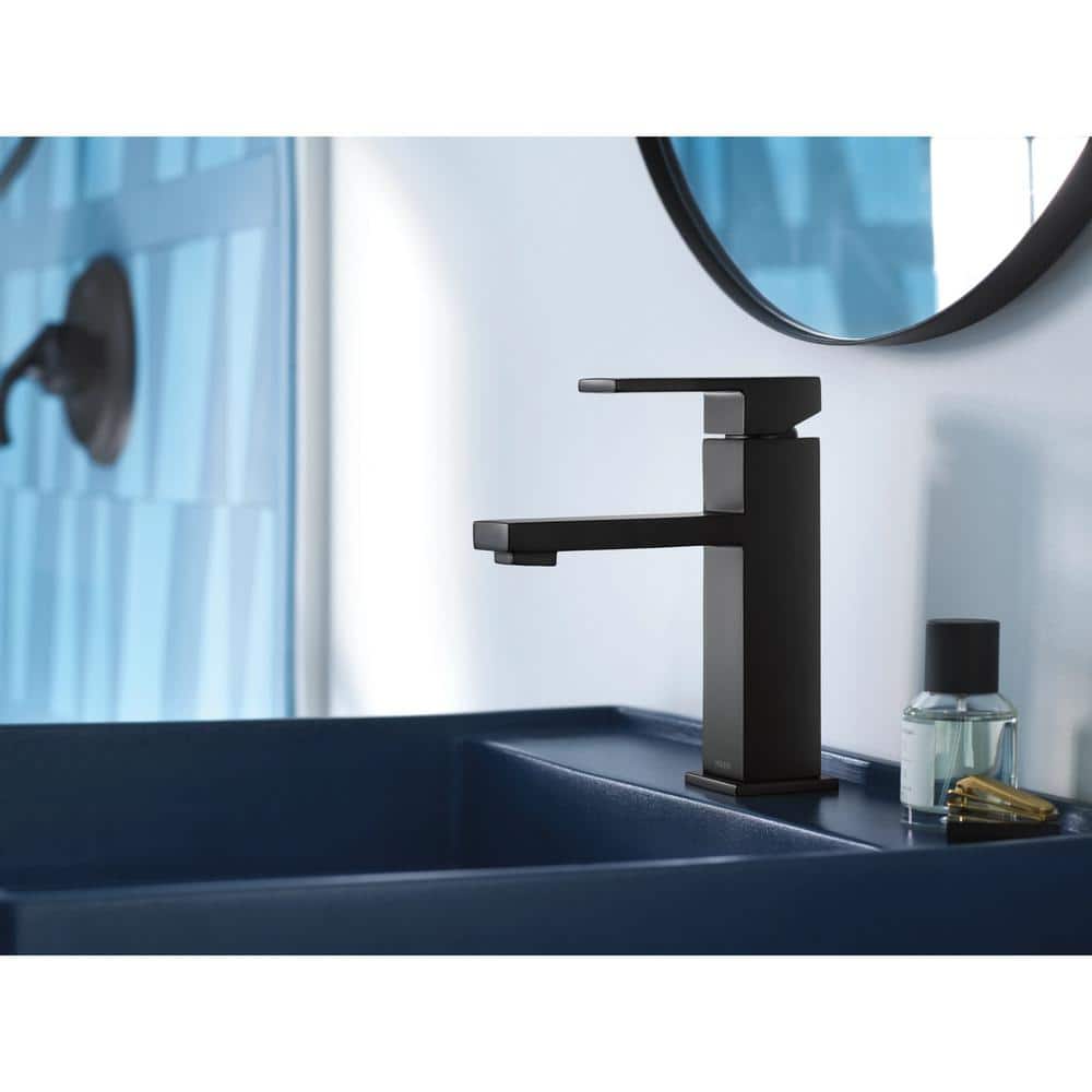 Matte Black Single Handle Bathroom Sink Faucet