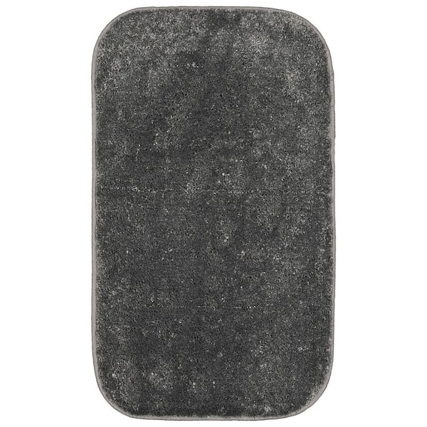 Sedona 21 in. x 34 in. Cinder Gray Solid Color Plush Polypropylene Rectangle Bath Rug
