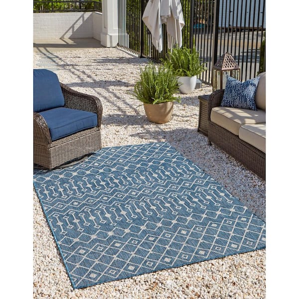 Azure Blue/Gray Tribal Trellis Outdoor 6 ft. x 9 ft. Area Rug