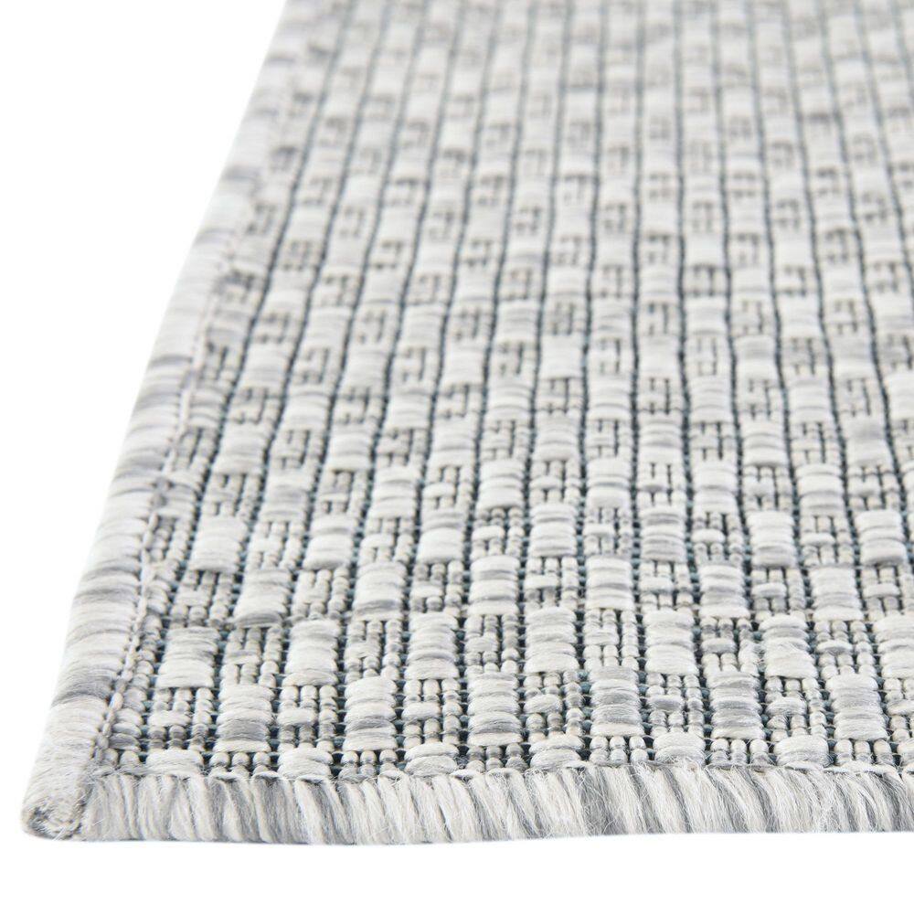 Light Gray Synthetic 9' x 12' Outdoor Rectangular Rug