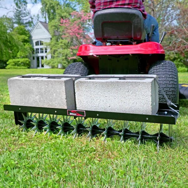 Tow-Behind Spike Aerator Lawn Aerate Soil Steel Star Capacity Weight Tray 40 in 