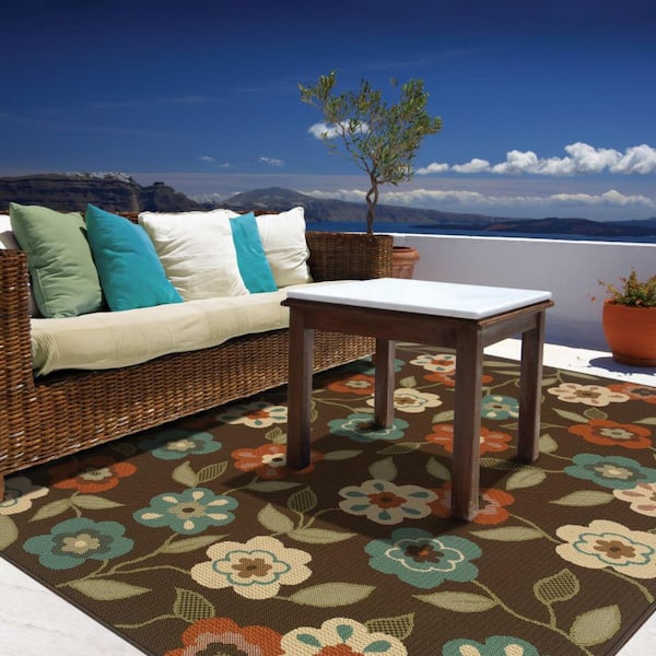 Brown, Ivory 7 ft. x 10 ft. Loomed Floral Polypropylene Rectangle Indoor/Outdoor Area Rug