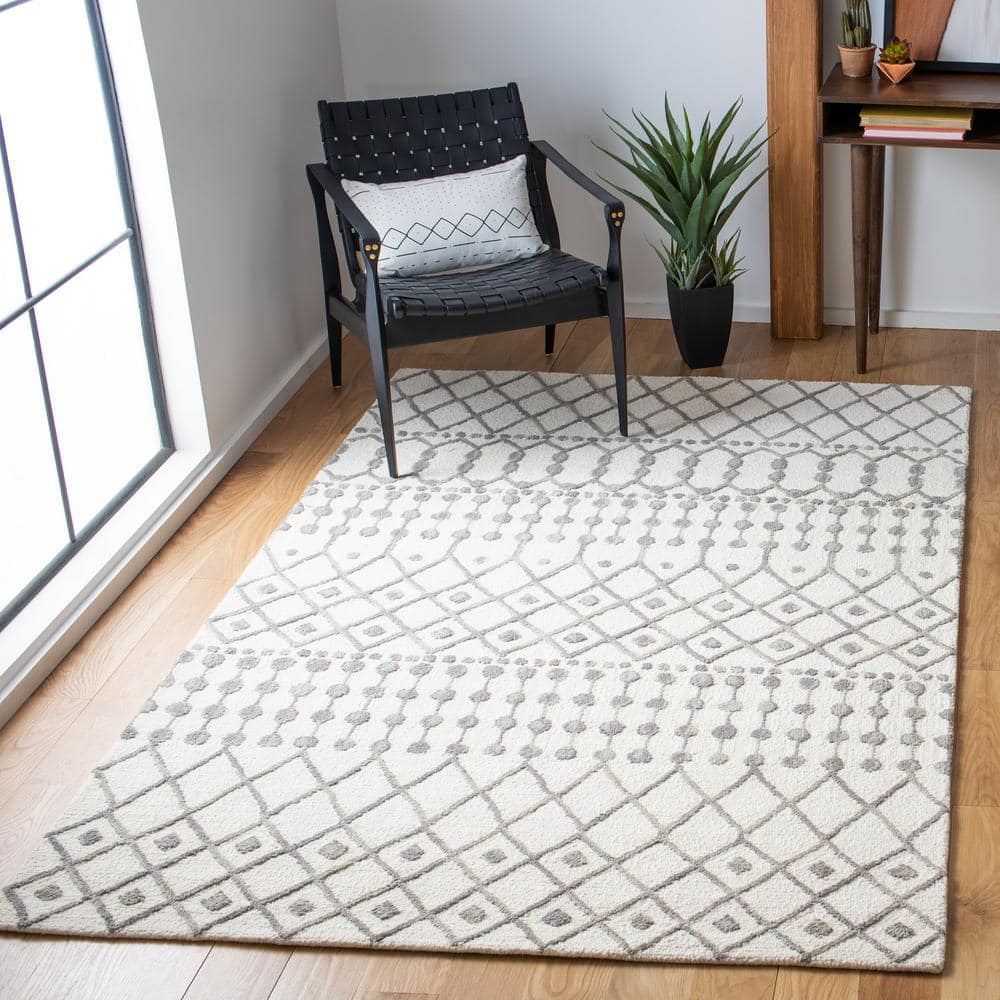 Grey and Ivory Hand-Tufted Wool 10' x 14' Area Rug