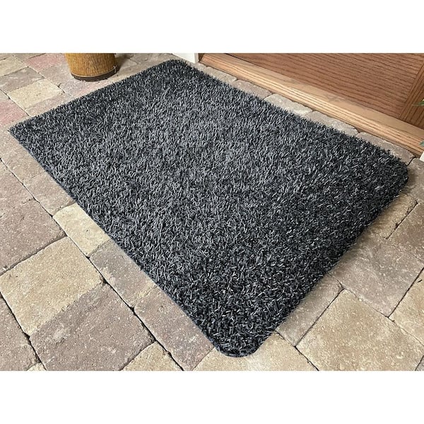 Clean Machine High Traffic Charcoal 23.5 in. x 35.5 in Door Mat 10376714 -  The Home Depot